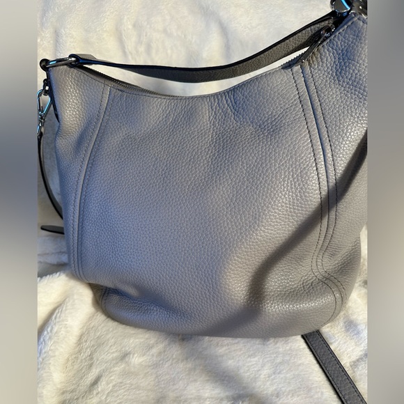 Michael Kors Gray adjusted shoulder Bag - Picture 2 of 15